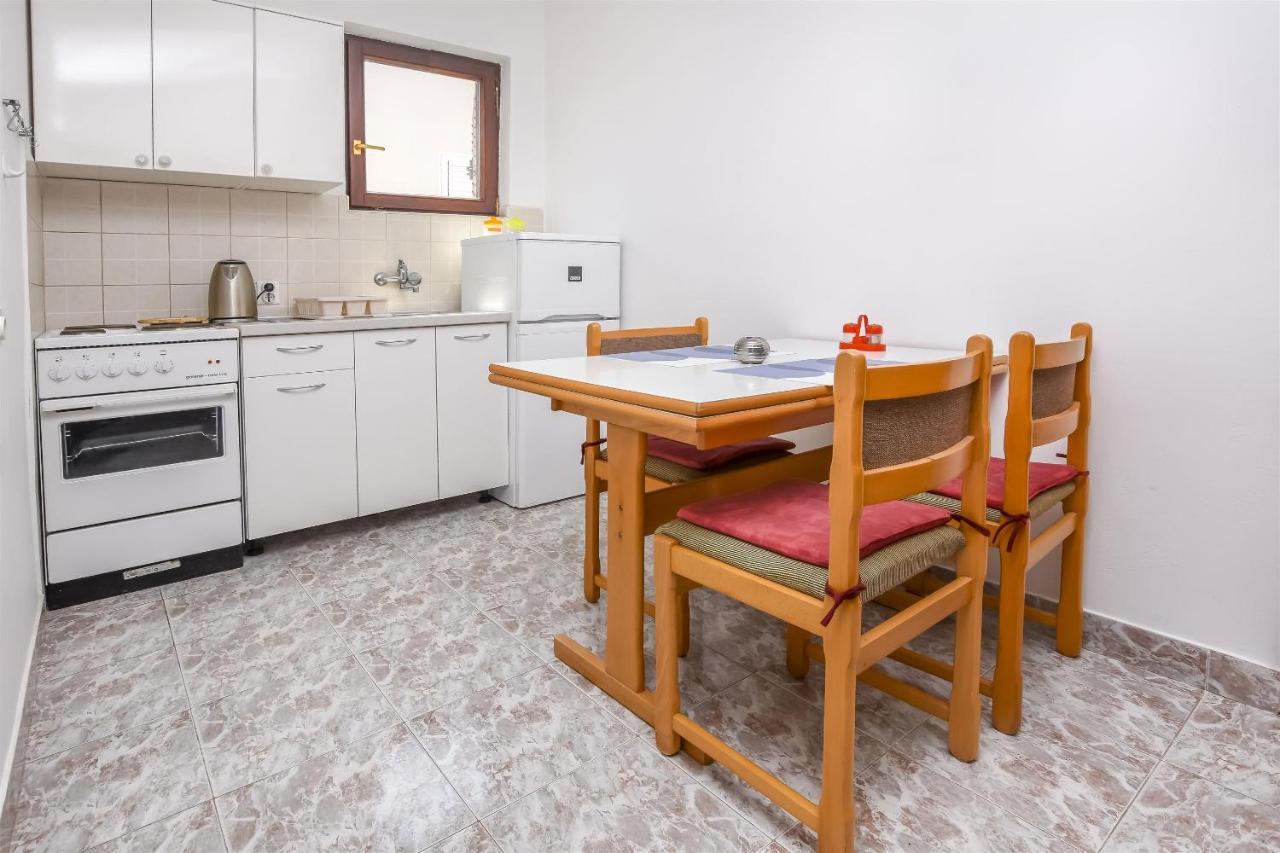Apartments Viktor Рогозниця Екстер'єр фото
